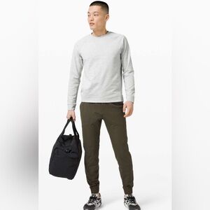 Lululemon City Sweat Crew. Size L